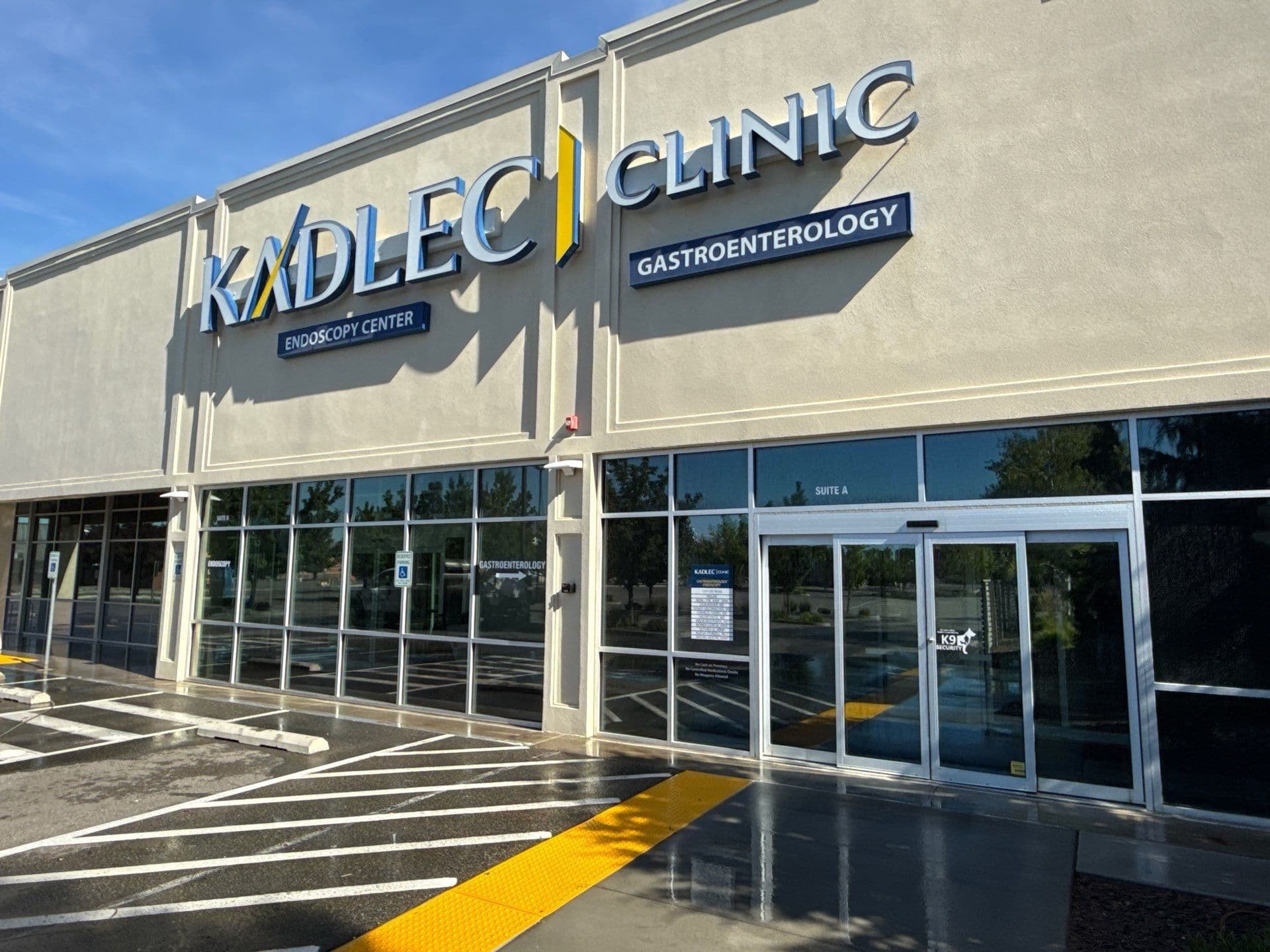 Project Transforming Kadlec Clinic with Expert Cleaning image