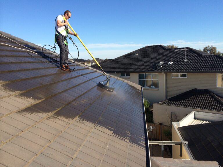 Can Roof Cleaning Improve the Energy Efficiency of My Home in Richland?